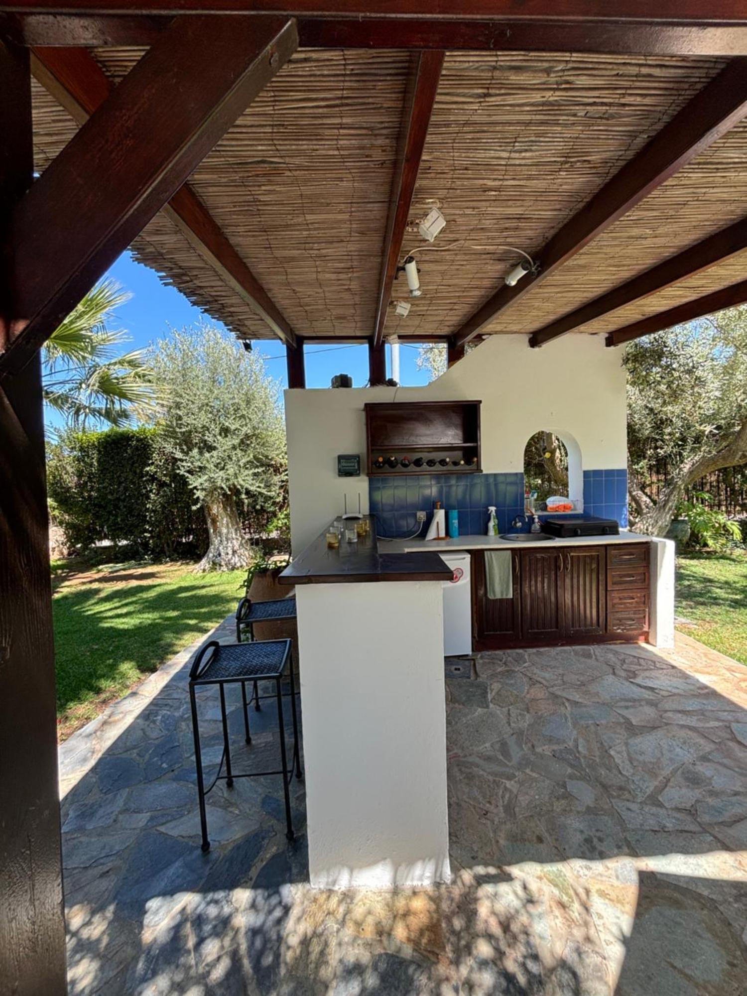 Country House With Pool And Big Garden Oropos Dış mekan fotoğraf