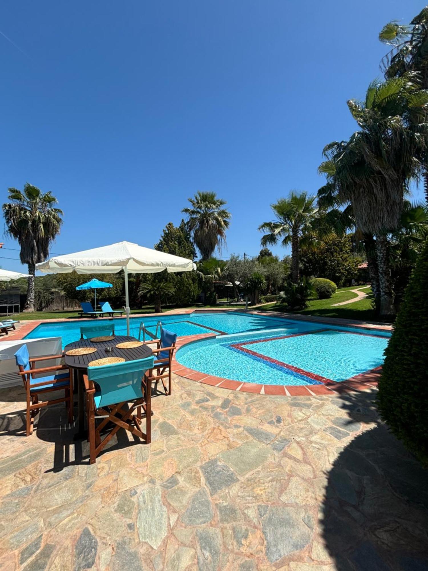 Country House With Pool And Big Garden Oropos Dış mekan fotoğraf